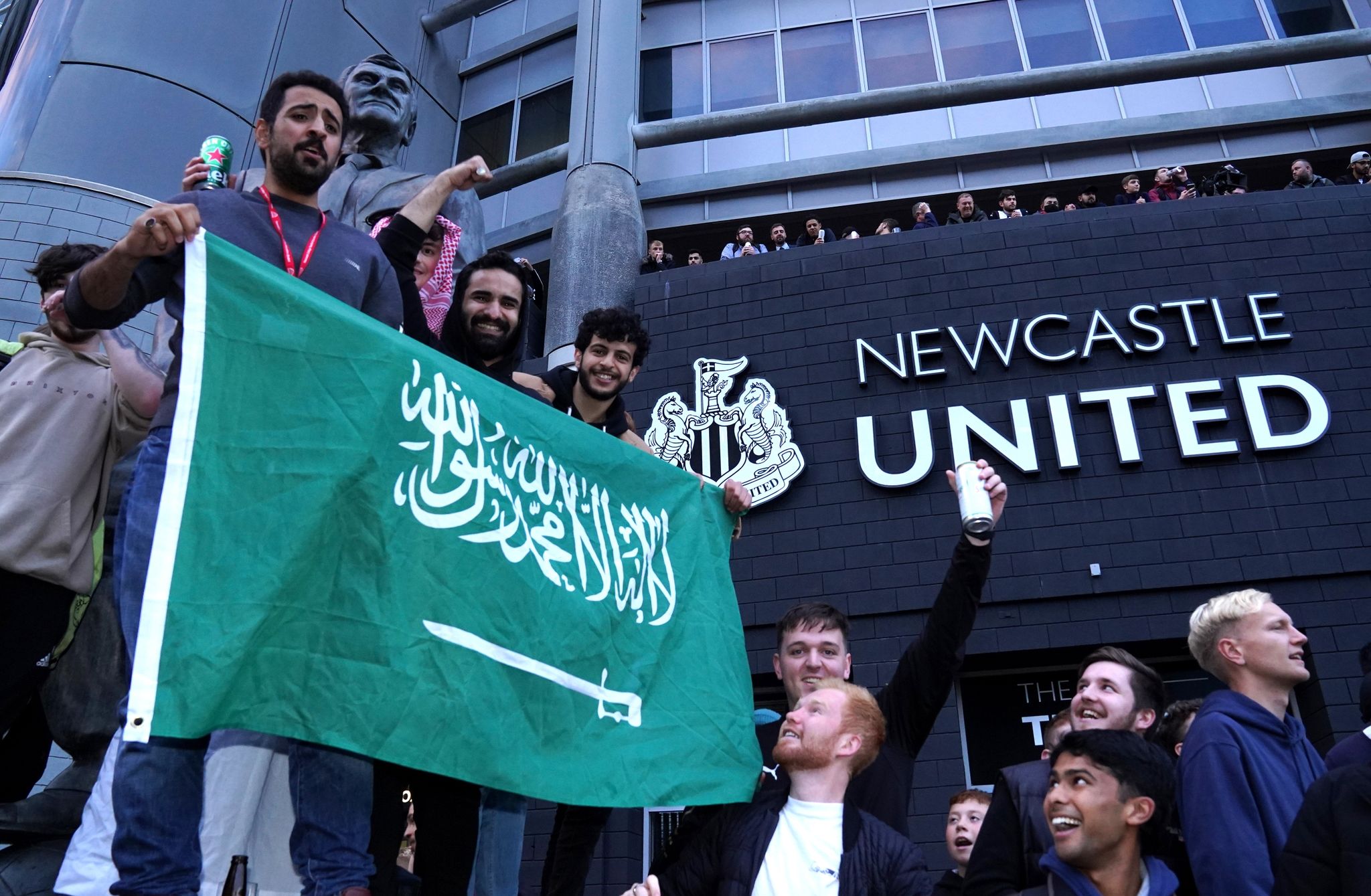 Die Premier League stand in der Kritik, weil sie dem saudi-arabischen Investment-Fonds PIF erlaubt hatte, Newcastle United zu übernehmen.