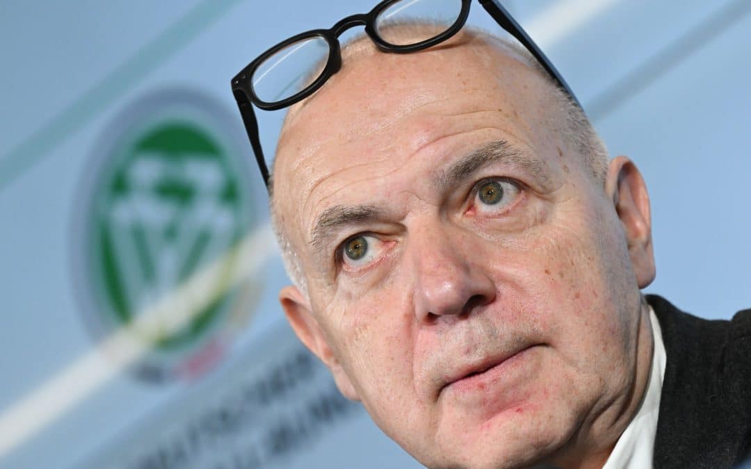 DFB-Chef zur EM-Stimmung: Nicht in den Keller reden