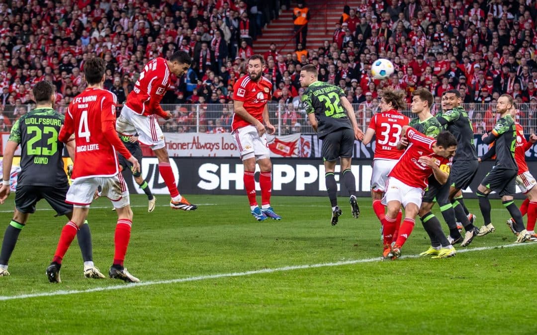 Danilho Doekhi (3.v.l) traf für Union Berlin zum 1:0.