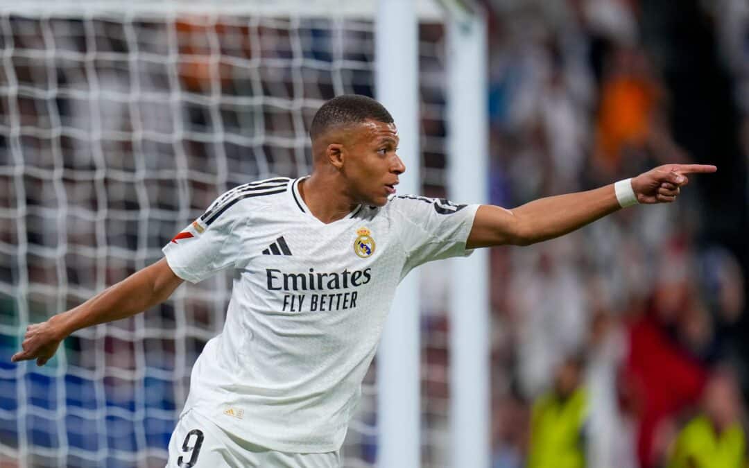 Real Madrids Kylian Mbappé droht nach einer Oberschenkelverletzung eine dreiwöchige Pause.