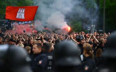 Hamburg will Polizeikosten-Fonds für Bundesligaspiele prüfen