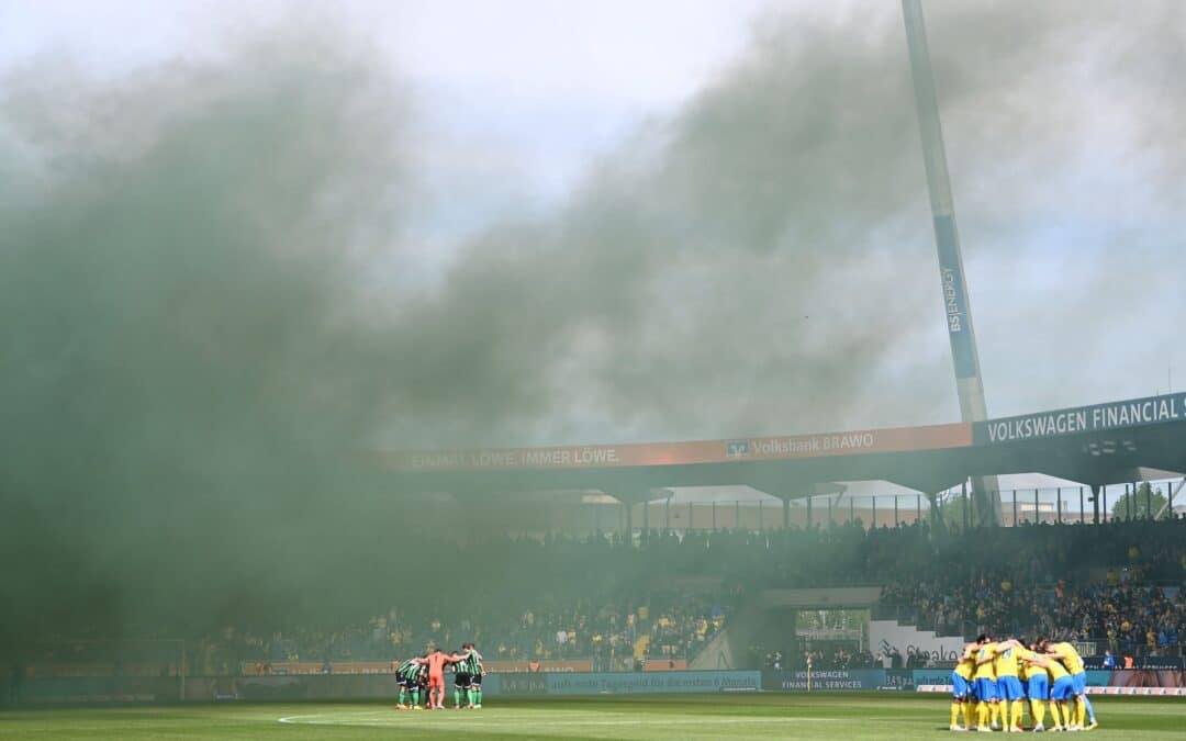 Duell zweier Erzrivalen: Eintracht Braunschweig gegen Hannover 96.