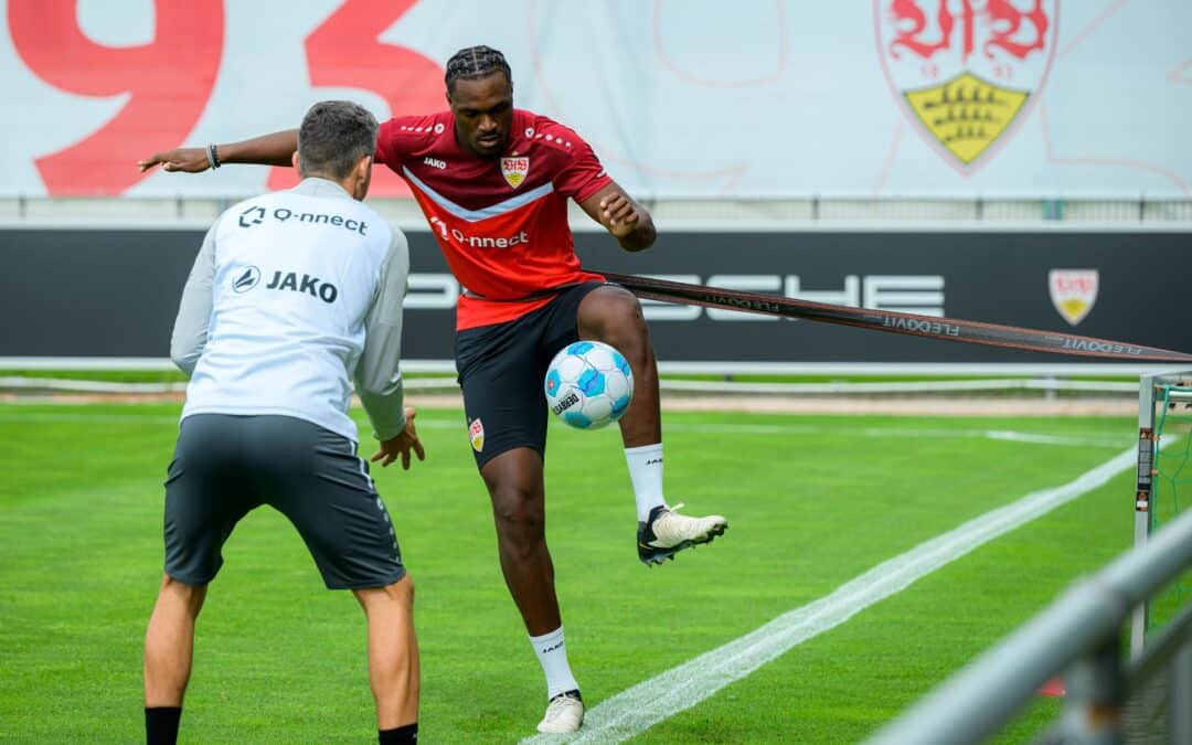 Beim Trainingsauftakt im Juli war noch alles gut: Jetzt hat sich Dan-Axel Zagadou wieder schwer am Knie verletzt.