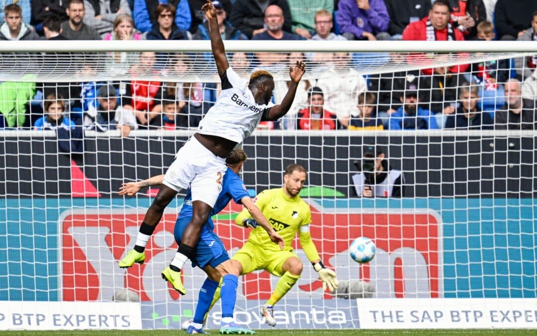 Victor Boniface hat beim Leverkusener Sieg in Hoffenheim für einen kuriosen Torjubel gesorgt.