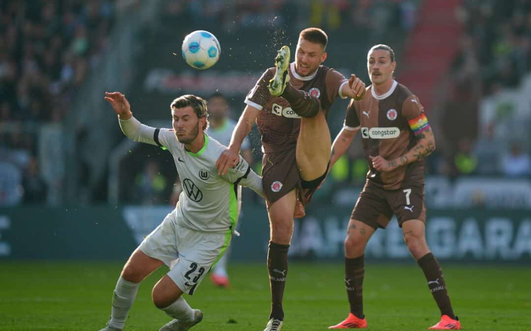 Das Nordduell zwischen dem FC St. Pauli und dem VfL Wolfsburg war umkämpft.