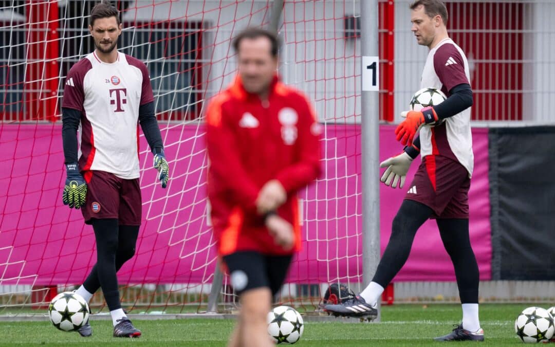 Torwart Sven Ulreich (l) hat sich im Ton vergriffen und wird für ein Spiel gesperrt.