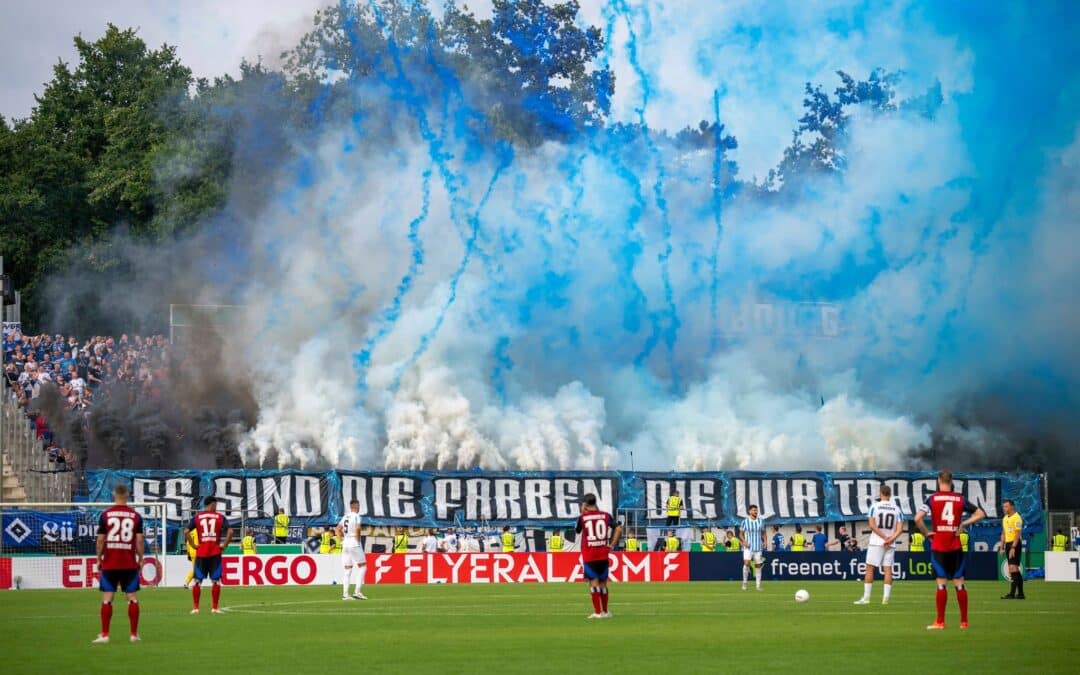 Die HSV-Fans haben dem Club wieder eine Geldstrafe eingebrockt.