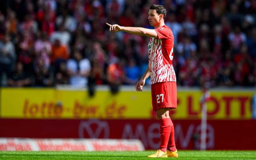 Nicolas Höfler bleibt beim SC Freiburg.