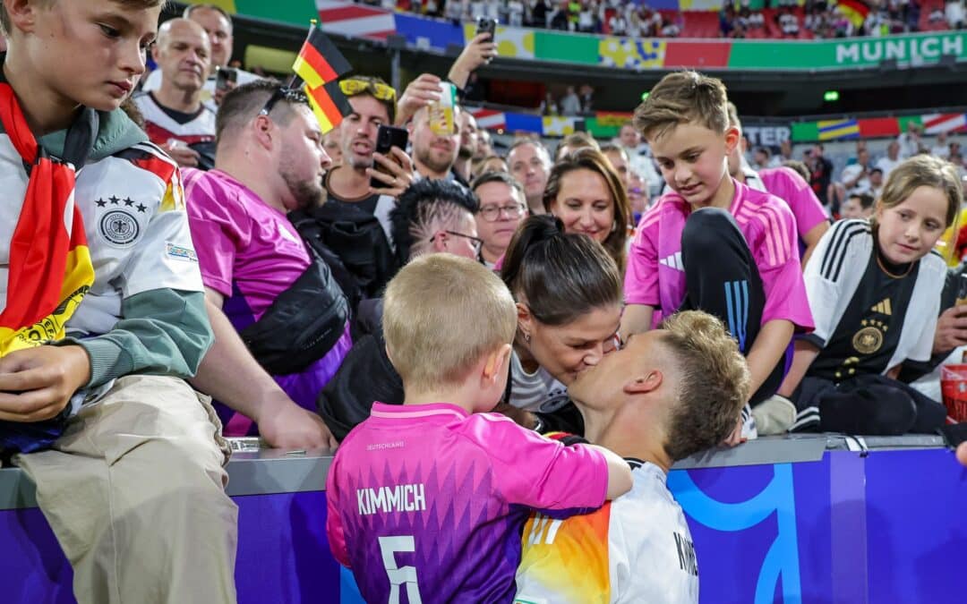 Für Joshua Kimmich hat sich mit seiner Familie der Blick auf den Fußball verändert.