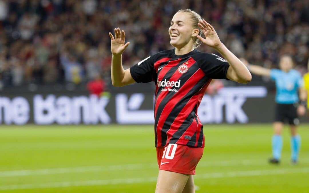 Laura Freigang trifft für Frankfurt gegen Köln dreifach.