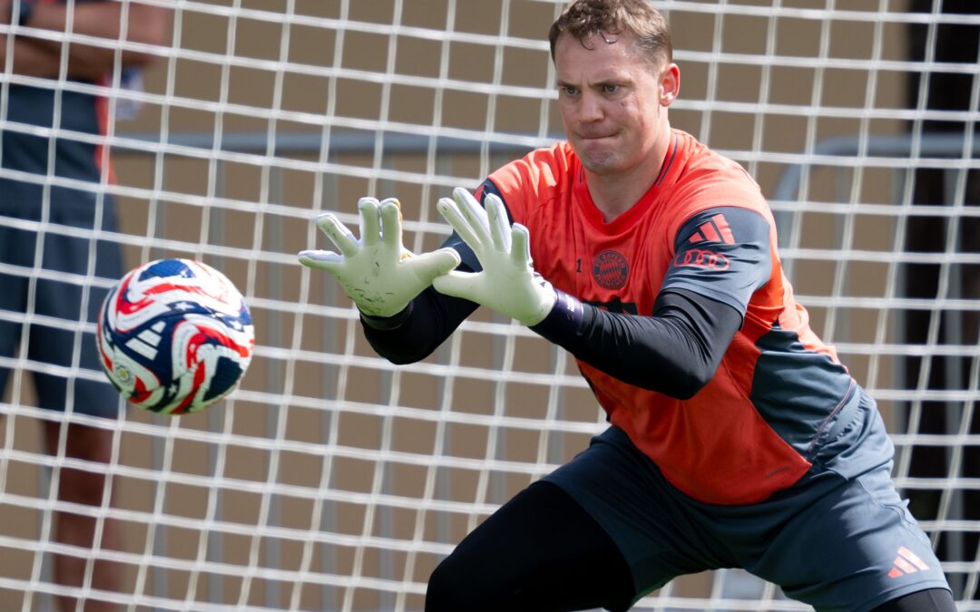 Manuel Neuer beim Torwarttraining vor der Club-WM.