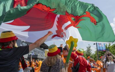 Verkehrsunfall von Teambus der EM-Fußballerinnen aus Wales