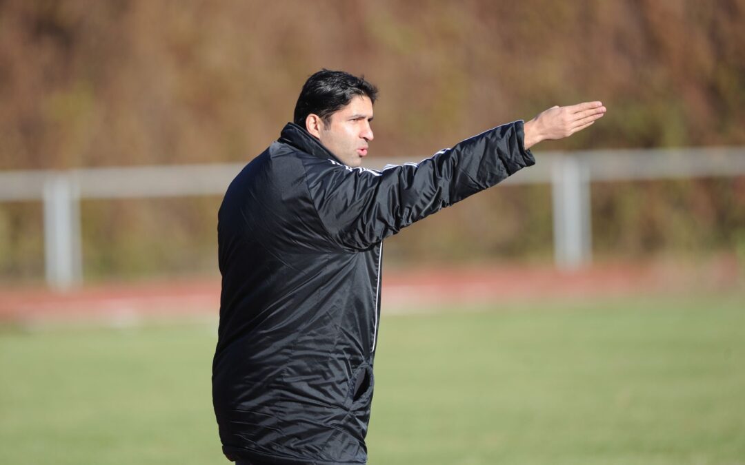Einst Bundesliga-Profi, jetzt Cheftrainer in seiner Heimat: Vahid Hashemian.