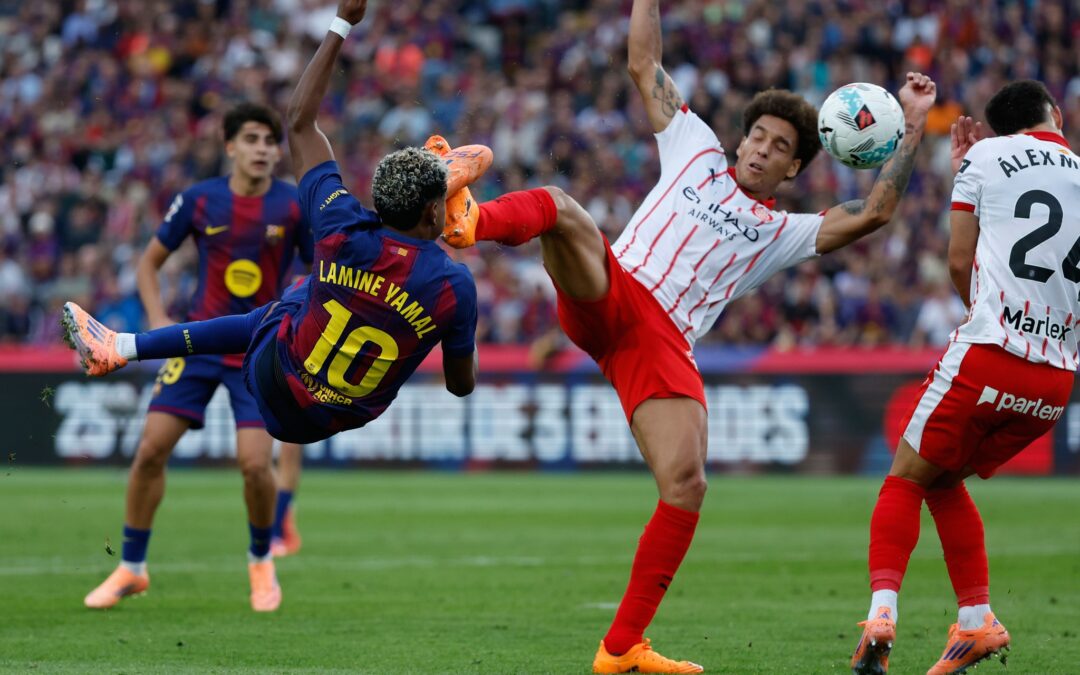Barcelona mit Lamine Yamal (l) siegte gegen Girona mit dem früheren Dortmunder Axel Witsel.