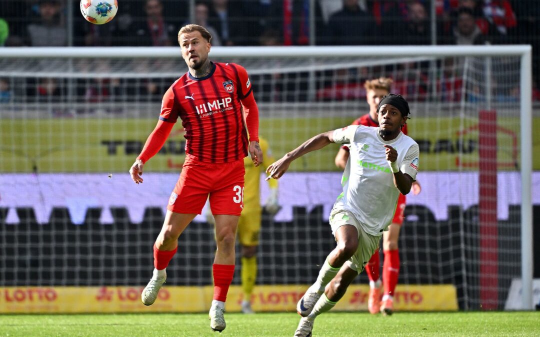 Niklas Dorsch und Heidenheim holen einen Punkt gegen Bremen.