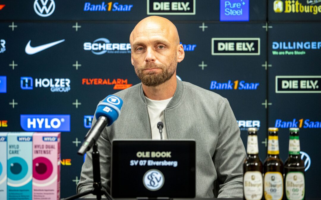 Ole Book hat seinen Vertrag als Sportvorstand der SV Elversberg verlängert.