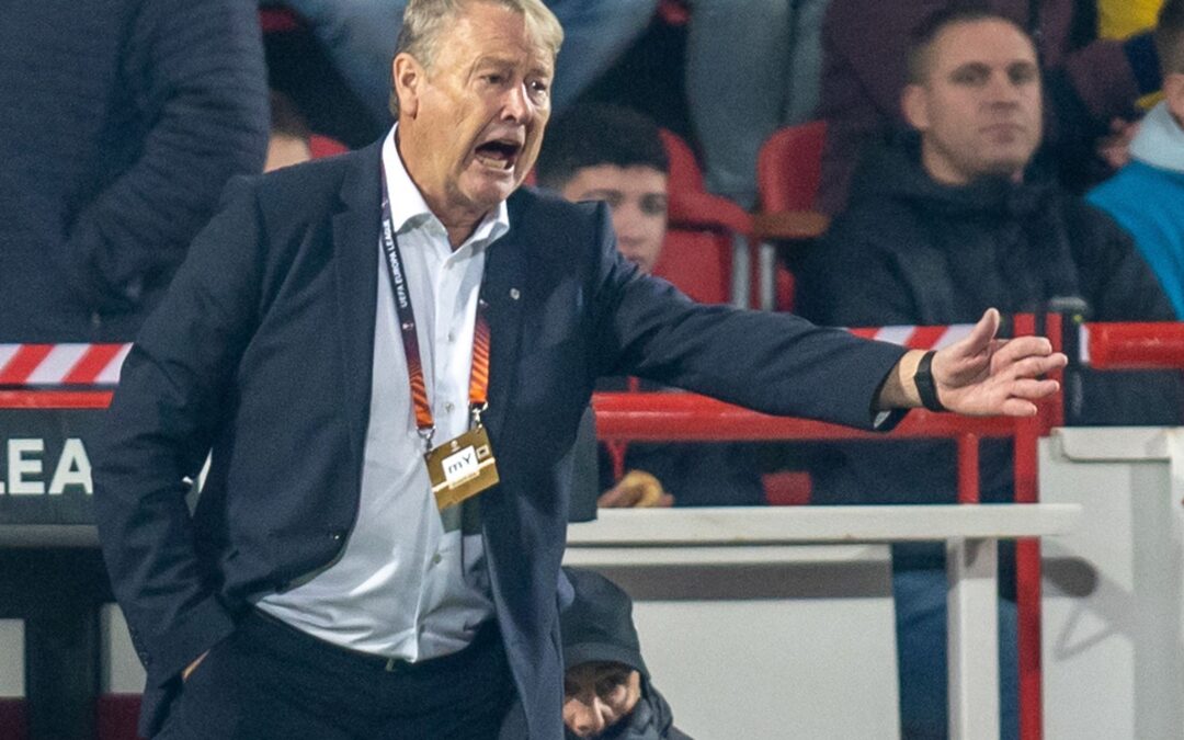 Motiviert und mit vollem Einsatz an der Seitenlinie, hier etwa mit Malmö FF bei Union Berlin im Jahr 2022: So kannte man Åge Hareide während seiner aktiven Trainerlaufbahn. (Archivbild)