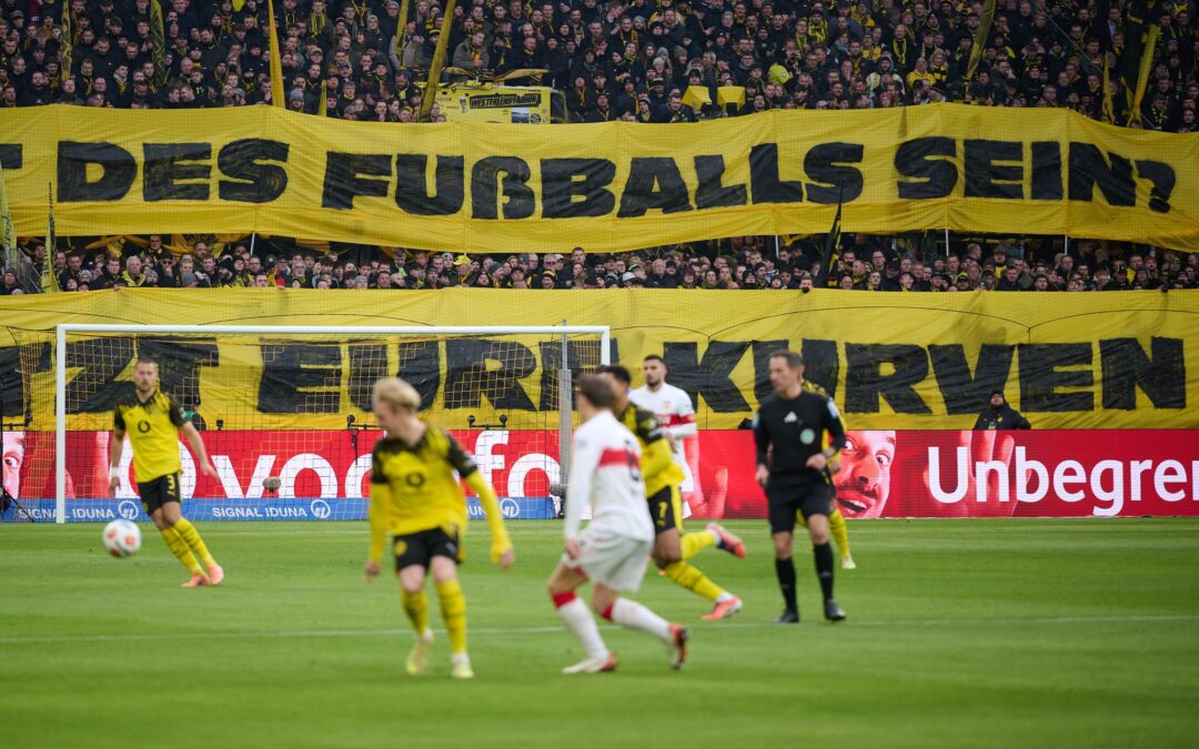 Der Fan-Protest hatte auch Auswirkung auf das Spiel in Dortmund.