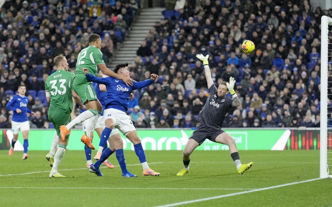 Malick Thiaw traf beim klaren Auswärtssieg von Newcastle United doppelt.