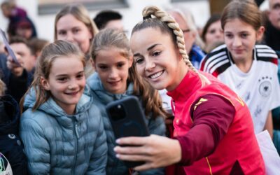 Millionen fürs Wachstum: Fußballerinnen vor wichtigen Wochen