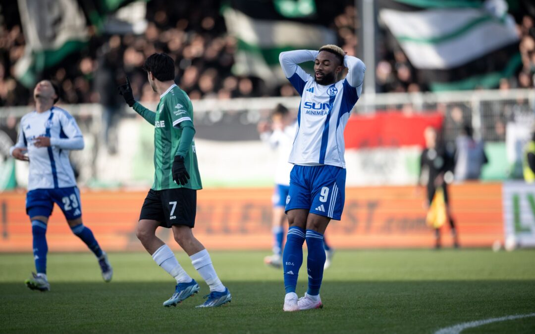 Auch in Überzahl trafen Moussa Sylla und die anderen Schalker nicht.