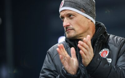 St. Pauli hält nach Niederlagenserie an Trainer Blessin fest