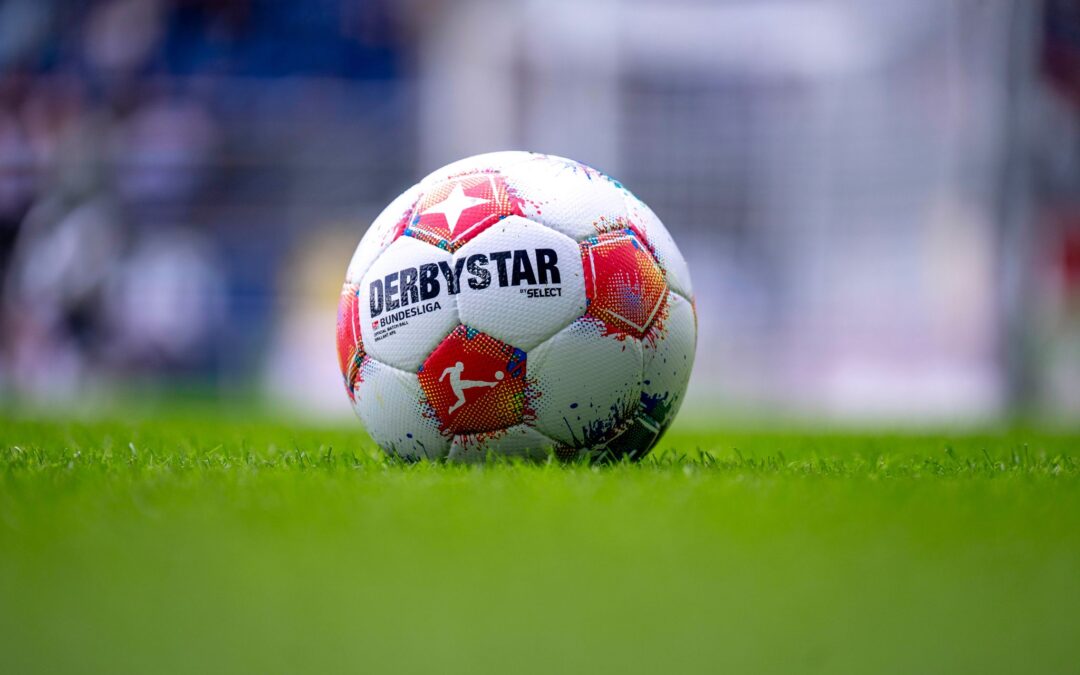 Ein Zuschauer der Partie bei Fortuna Düsseldorf ist gestorben. (Archivfoto)