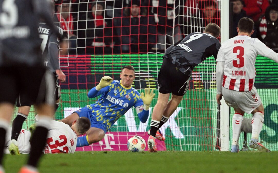 Frankfurts Jonathan Burkardt trifft zum 4:1