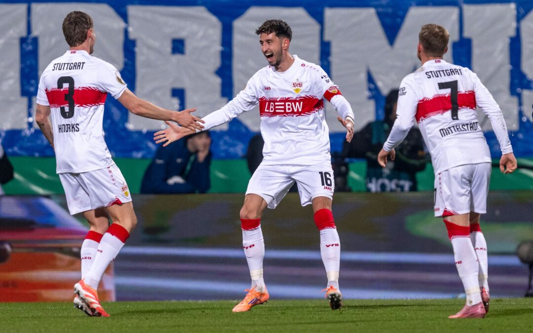 Der VfB feiert die 1:0-Führung in Bochum.