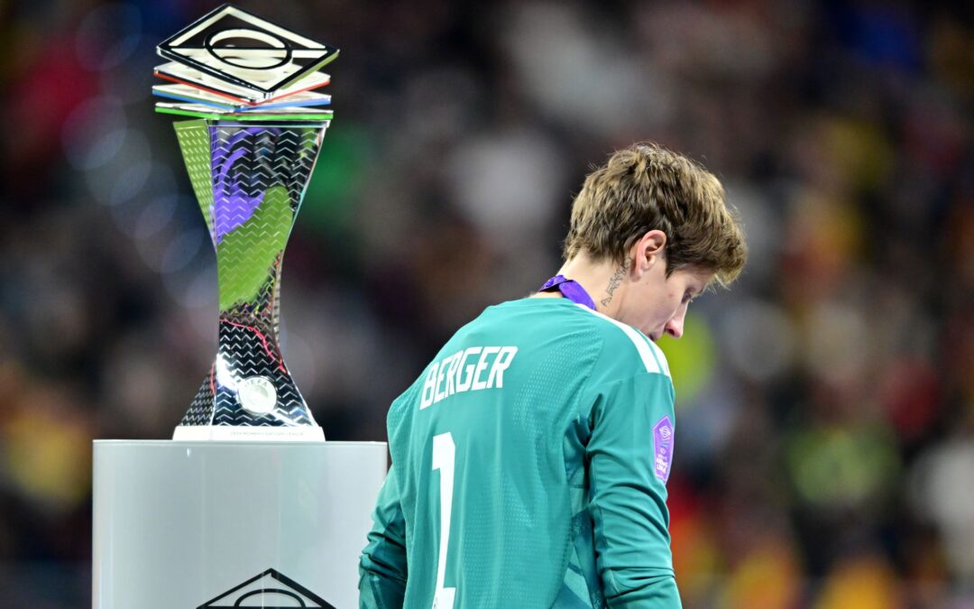 Die Entscheidung naht, ob es in der Nationalelf mit Torhüterin Berger weitergeht.