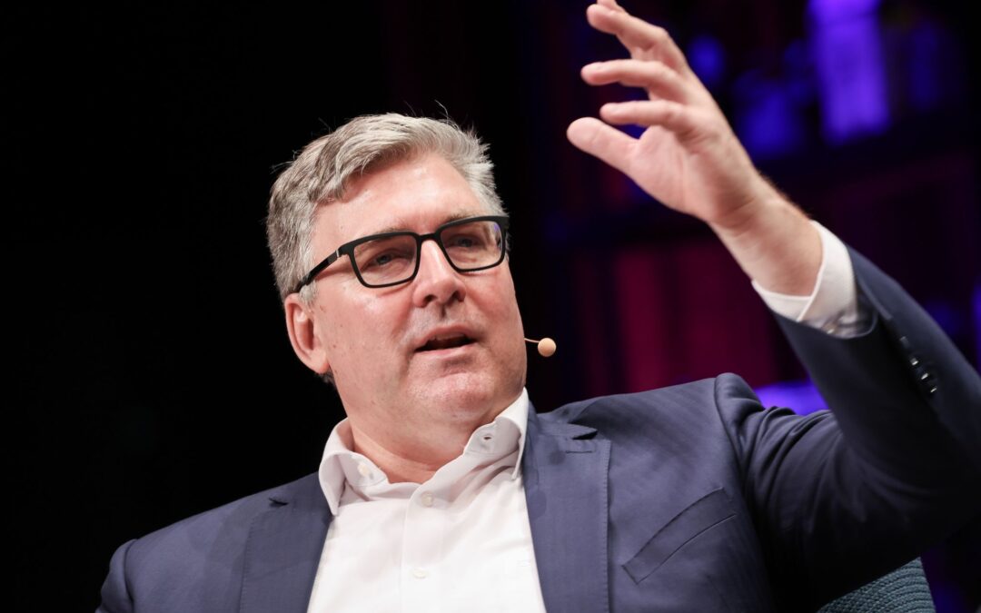 Eintracht Frankfurt befindet sich nach Angaben von Vorstandssprecher Axel Hellmann bei der Trainersuche auf der Zielgeraden. (Archivbild)