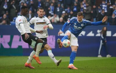 Dzeko trifft bei Schalke-Debüt: Remis «fast wie ein Sieg»