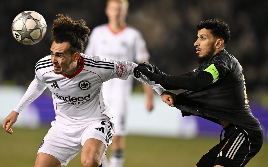 Theate und die Eintracht gaben den Sieg aus der Hand.