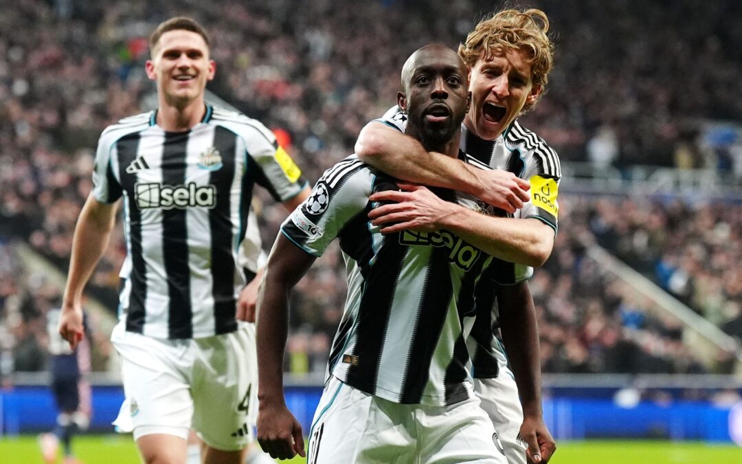 Yoane Wissa und Anthony Gordon waren zwei der drei Torschützen von Newcastle gegen Eindhoven.