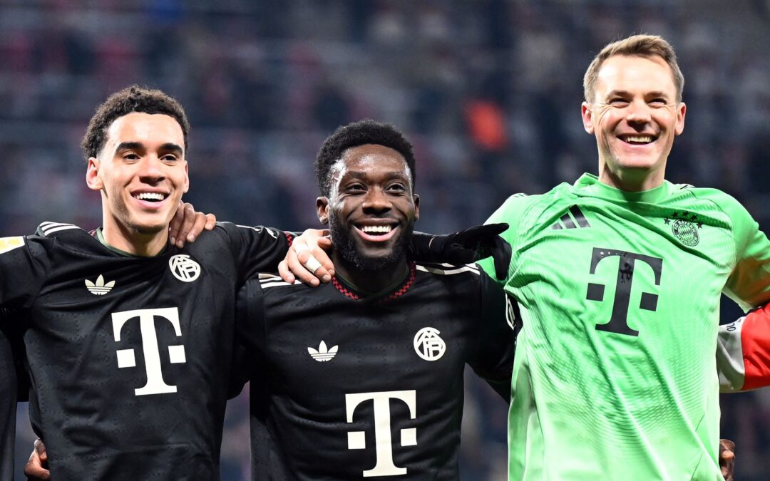 Musiala (l) und Davies (r) wollen demnächst wieder als Startelf-Spieler jubeln. (Archivbild)