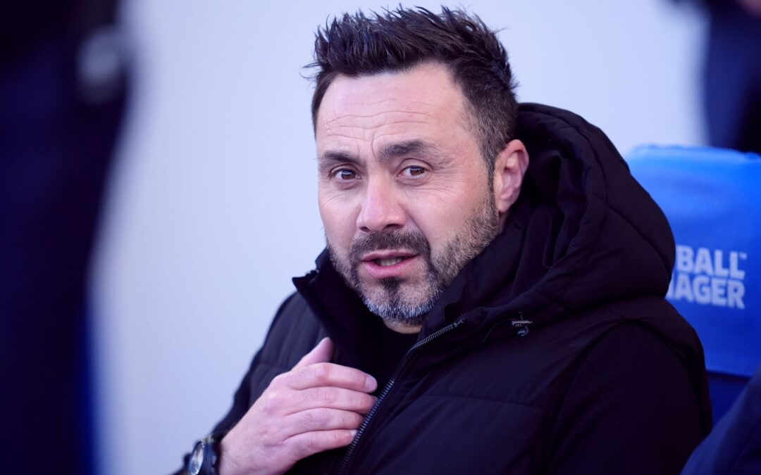 Roberto De Zerbi soll Tottenham Hotspur vor dem Abstieg bewahren. (Archivbild)