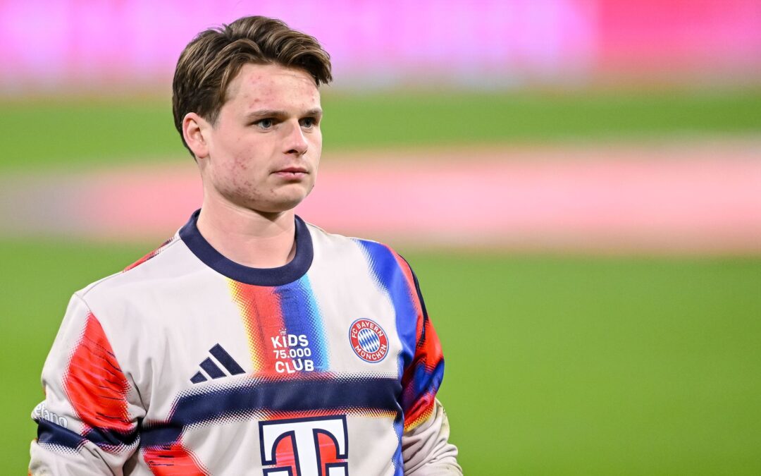 Jonas Urbig konnte nach seiner Gehirnerschütterung wieder trainieren. (Archivbild)