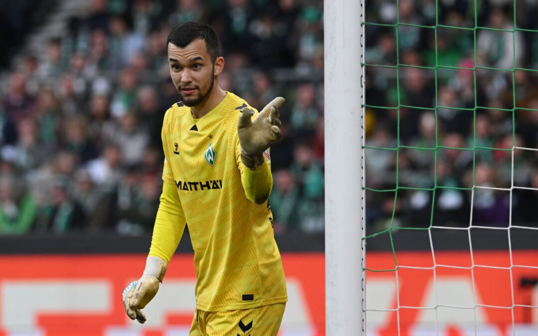 Mio Backhaus steht gegen Nordirland im U21-Tor. (Archivbild)