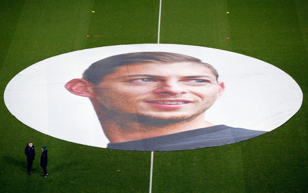 Nach dem tragischen Tod des Fußballers Emiliano Sala muss der FC Nantes keine Entschädigung an den walisischen Club Cardiff zahlen (Archivbild).